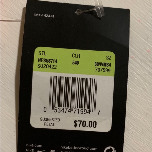 BRAND NEW - Nike swimsuit - Picture 3 of 7